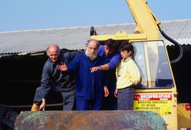 Réalisation de la compression à Nîmes en 1989. D.R.