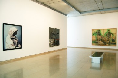 Andres SERRANO, <em>Nomads (Payne),</em> 1990 / Wolf VOSTELL, <em>Extramadura,</em> 1975 / Sigmar POLKE, <em>Flüchtende,</em> 1992 © David Huguenin